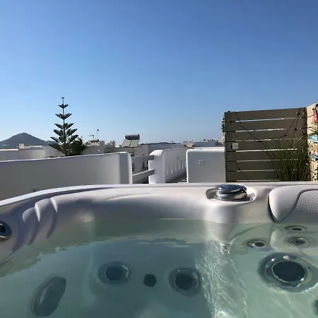 Unique 1 Bedroom Apt With A Huge Terrace & Magnificent Views דירה Agia Anna (Naxos)