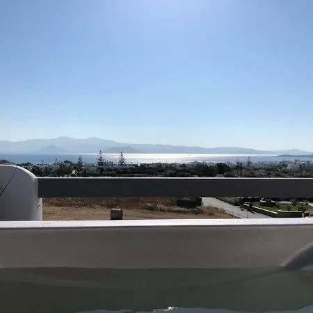 Unique 1 Bedroom Apt With A Huge Terrace & Magnificent Views דירה *